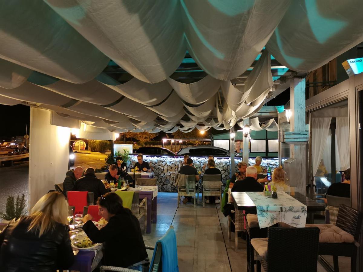 רוגוזניצה Bugenvila מראה חיצוני תמונה
