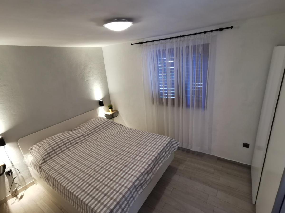 רוגוזניצה Bugenvila מראה חיצוני תמונה